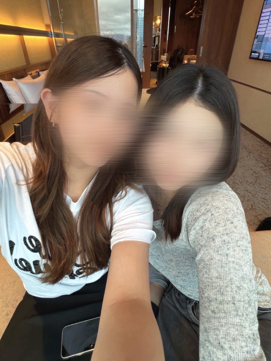 ask_loi's tweet photo. 最上階のお部屋も夜景も最高だった🌃
はやめに温泉入ってはやめに宴をはじめてゆっくり時間を咀嚼して過ごせた🍸
またふたりで色んなところに泊まりに行けたらいいな
出会って2年だね、ずっと大好きだよ🫶🏻 https://t.co/FPo54C1g1w