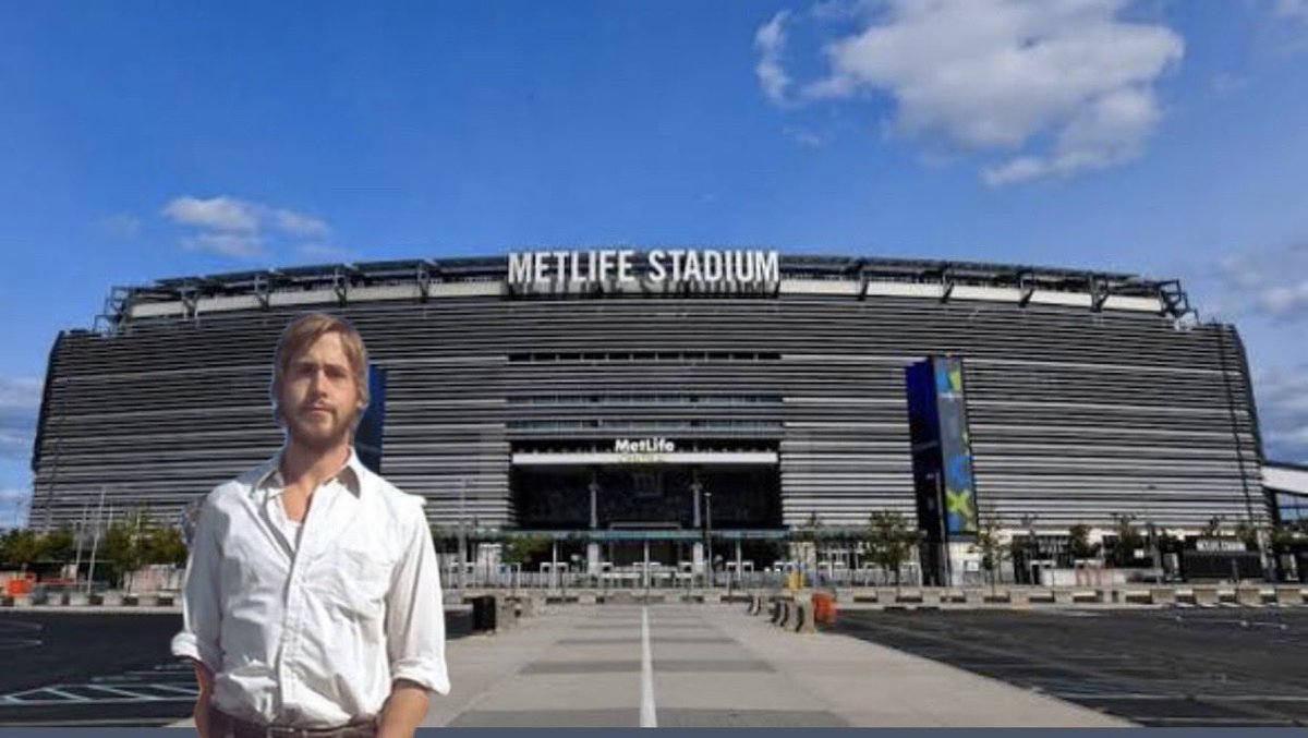 Durtydee10's tweet photo. Patiently waiting for my qb1 back https://t.co/l0hNZudMSs