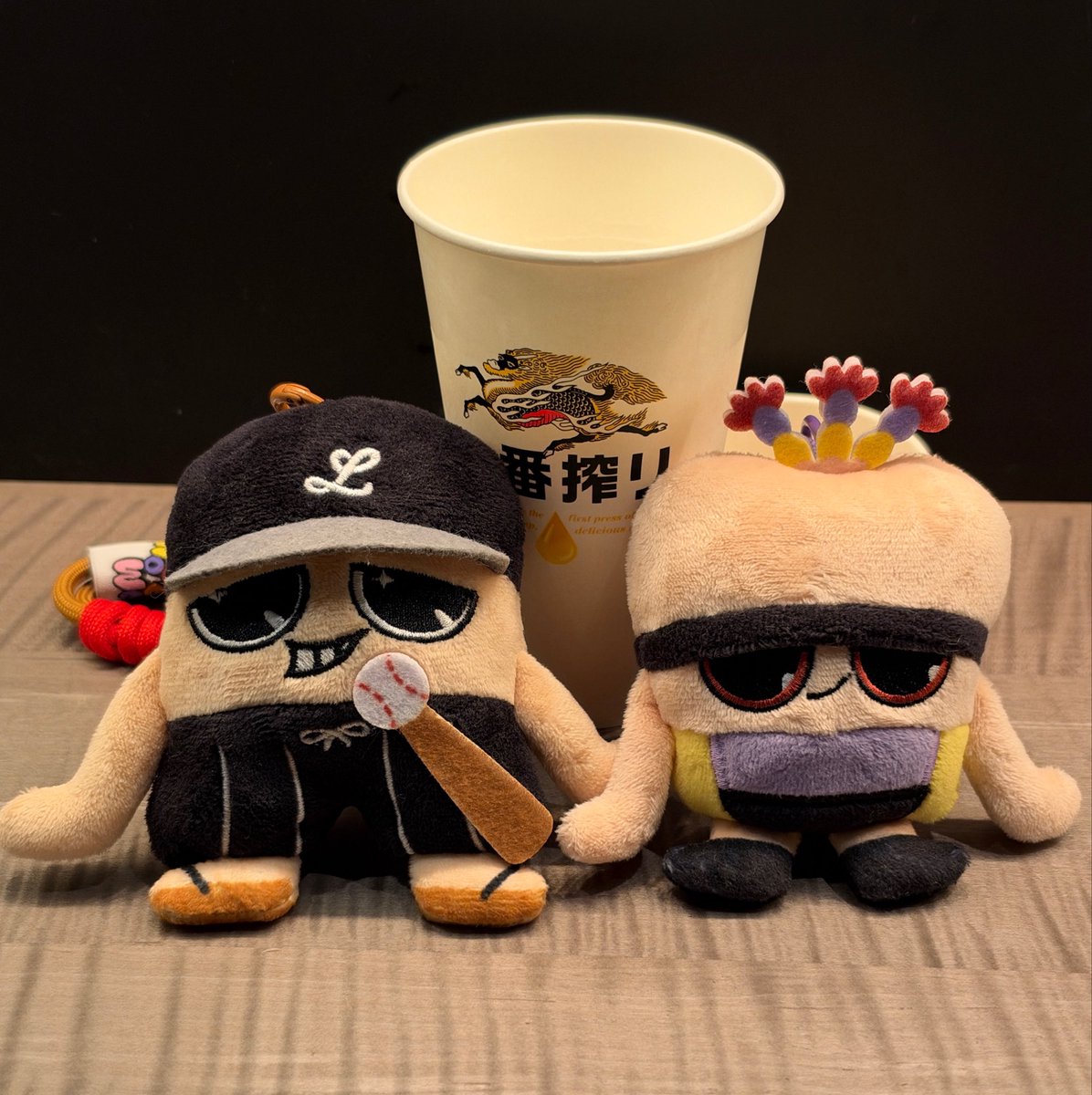mike__chan's tweet photo. WORLD SHOWCASEバンコクに行ってきます！
ラウンジでビールを。
いくら朝だって、あったら飲むよね？笑
（おいてあるのがキリンだったのでご勘弁…） https://t.co/1z2ypPRq0C