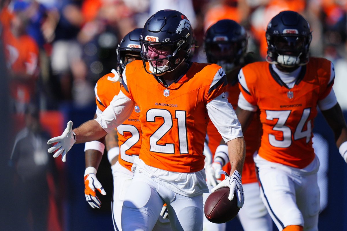 ZacStevens's tweet photo. Riley Moss is the only player in the NFL with three games of 3+ PBUs since the start of the 2025 season. https://t.co/TzERs6oNc5