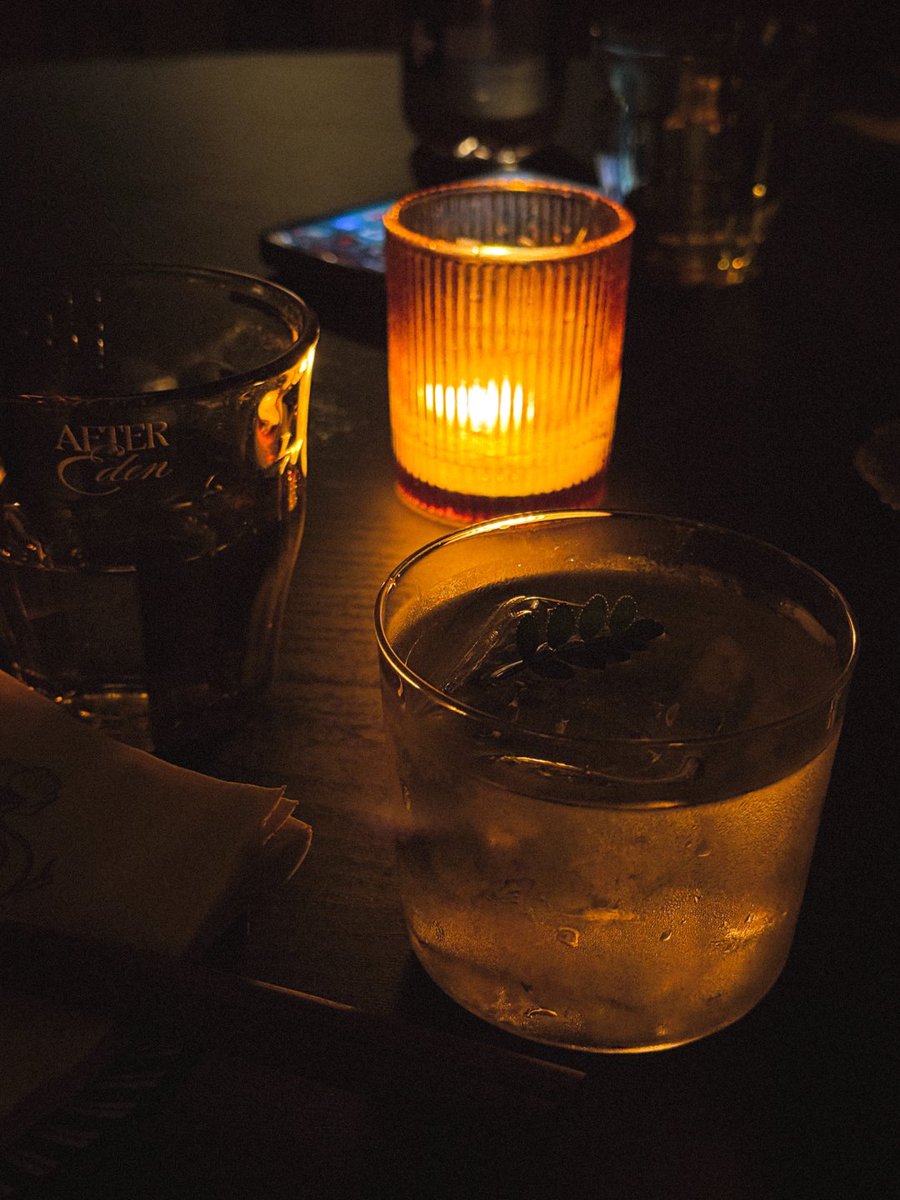 MuseInPages's tweet photo. The friendship deepened during these many all-night conversations https://t.co/B8ynqNnbXc
