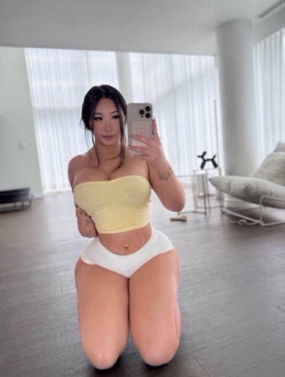 mommybratt_cf's tweet photo. Run away as much as you can🤭
You’ll always come back to take Daddy's scamcock as deep as possible
Now come & empty your wallet like the good little pump slut you are🥵💦
#cuck #cuckold #wankchat #hotwife #nsfw #nsfwtwt #bbc #bnwo #findom #horny #goon #gooner #feargasm #catfish https://t.co/PeRBQ1MO89