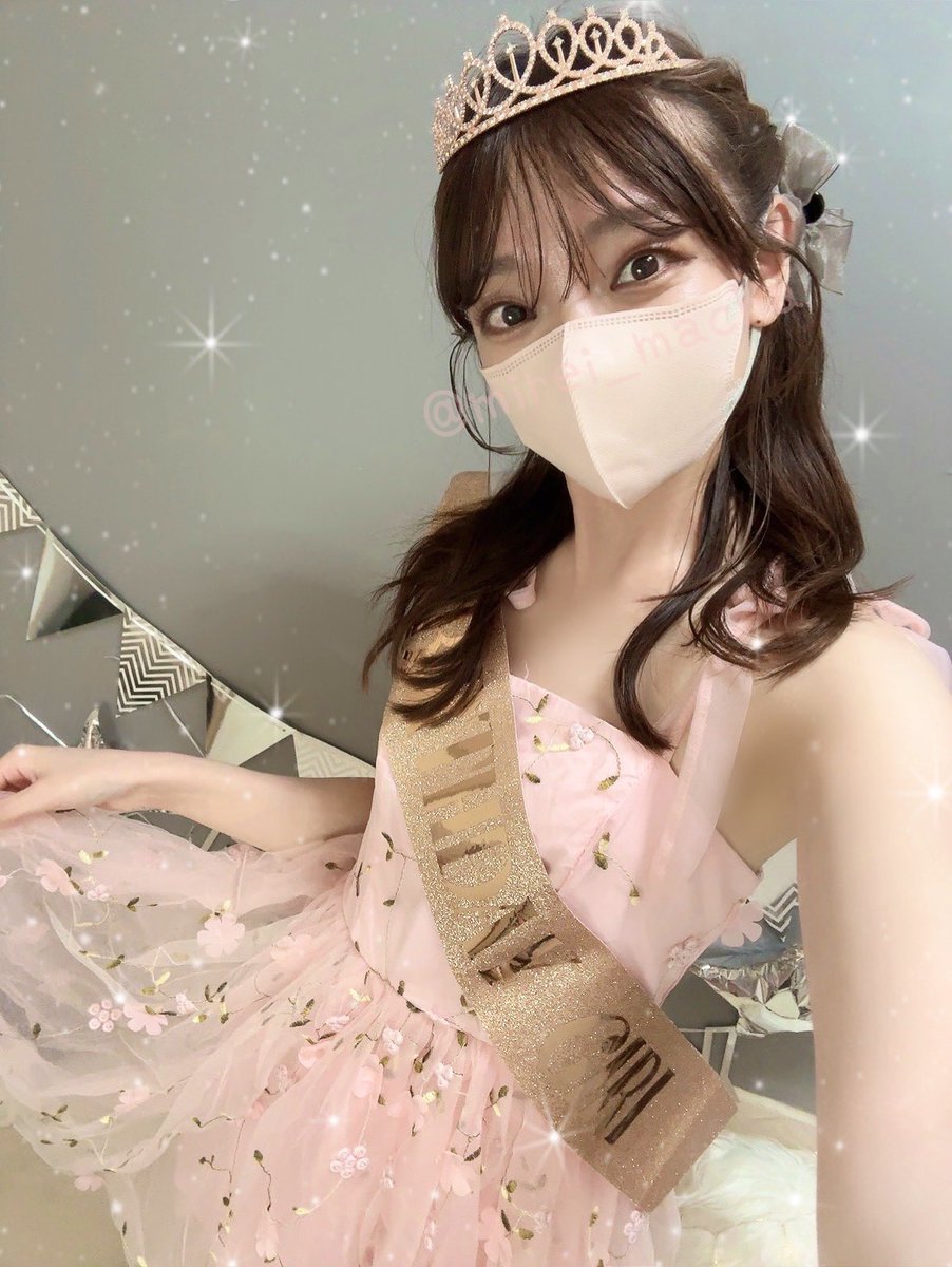 mirei_macha's tweet photo. 9月のイベントは
みれいの【生誕祭イベント】でした🎂✨️
遊びに来てくれたみなさん、たくさん
お祝いの言葉をありがとう(´；ω；｀)
とっても嬉しかったです😢🫶🏻
これからも仲良くしてくださいっ！！
(最初に着ていたピンクワンピ💕) https://t.co/bPqxkHYTD2