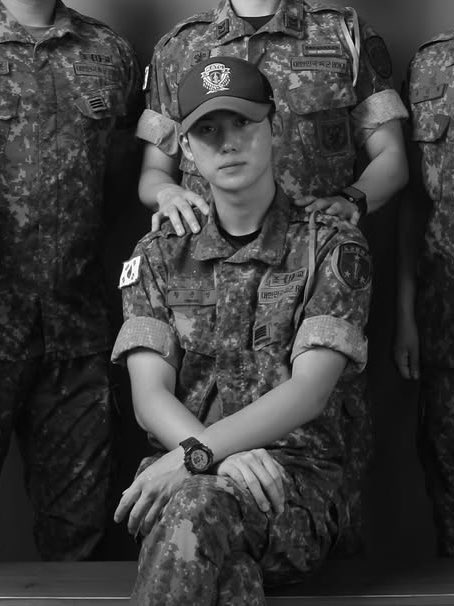 nugupromo's tweet photo. DRIPPIN member Yunseong has been discharged from the military as of today!

@DRIPPIN https://t.co/2lWHmY1eOm