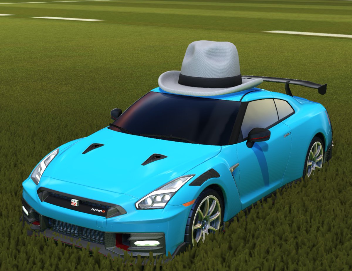 SamLeakss's tweet photo. NISSAN GT-R NISMO CAR LEAKED 👇

(Thanks @stevpeifer) https://t.co/QMjnlUwgZf