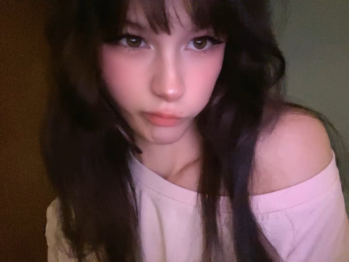 jellifangs's tweet photo. new hair 🐾 https://t.co/EKvDGE8zEz