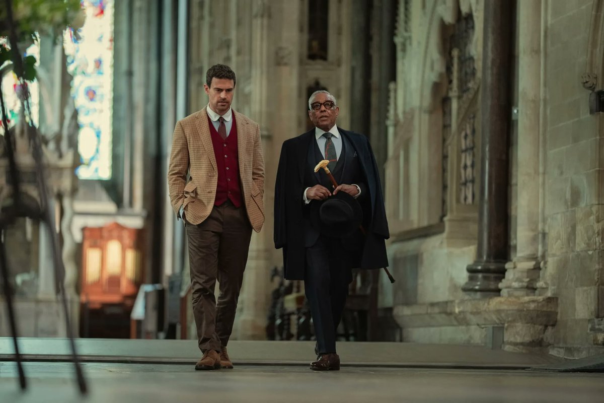 IamDMarge's tweet photo. 10 Style Rules Every Man Should Follow, According To The Gentlemen's Costume Designer https://t.co/r2sEMQ5b57 https://t.co/Mg9AejuPnw