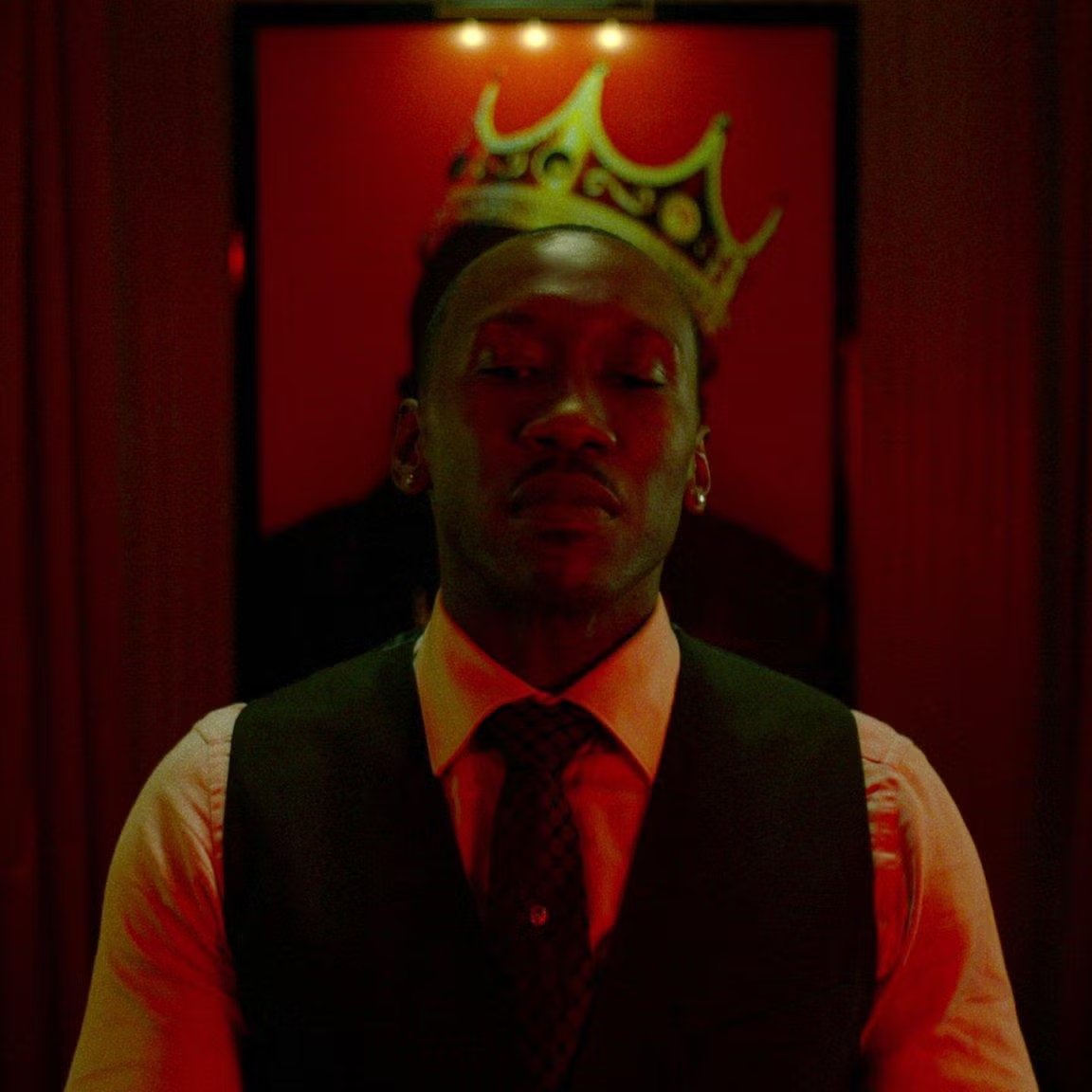 GeekVibesNation's tweet photo. Mahershala Ali says Marvel’s ‘BLADE’ delays forced him to pass on other roles because the project “owned my schedule.”

“I trained so hard I blew my knee out... I literally moved my family to Atlanta, we’re there waiting to go then they just kept pushing it back.”

(https://t.co/LZ1UZmddyC)