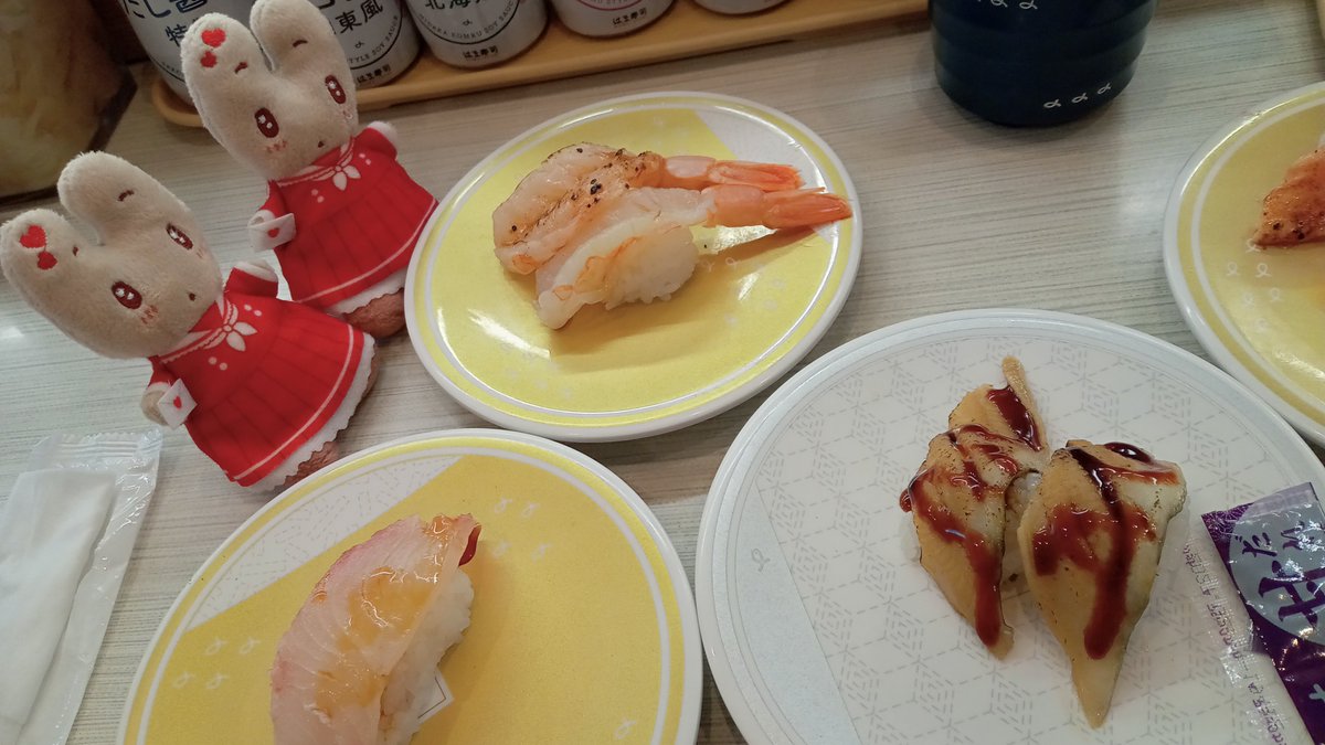 orange7800's tweet photo. マロンクリームちゃん×2を1500円でお迎えできた喜びをお寿司でお祝い🍣🐰

クレゲ久々に行ったけど楽しかった。 https://t.co/uNSn5EubPT