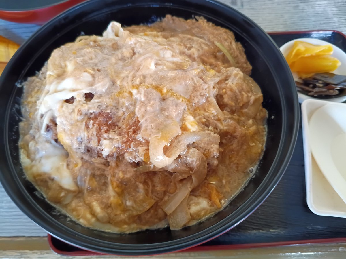 limit_nyaaa's tweet photo. #連休最終日の
#本日の昼メシ
#かつ丼
本日の昼メシはこれだぁ👿
甘くてボリュームたっぷり🤤
美味しゅうございました
ご馳走様でした🐈 https://t.co/Gjg0Q6FBdN