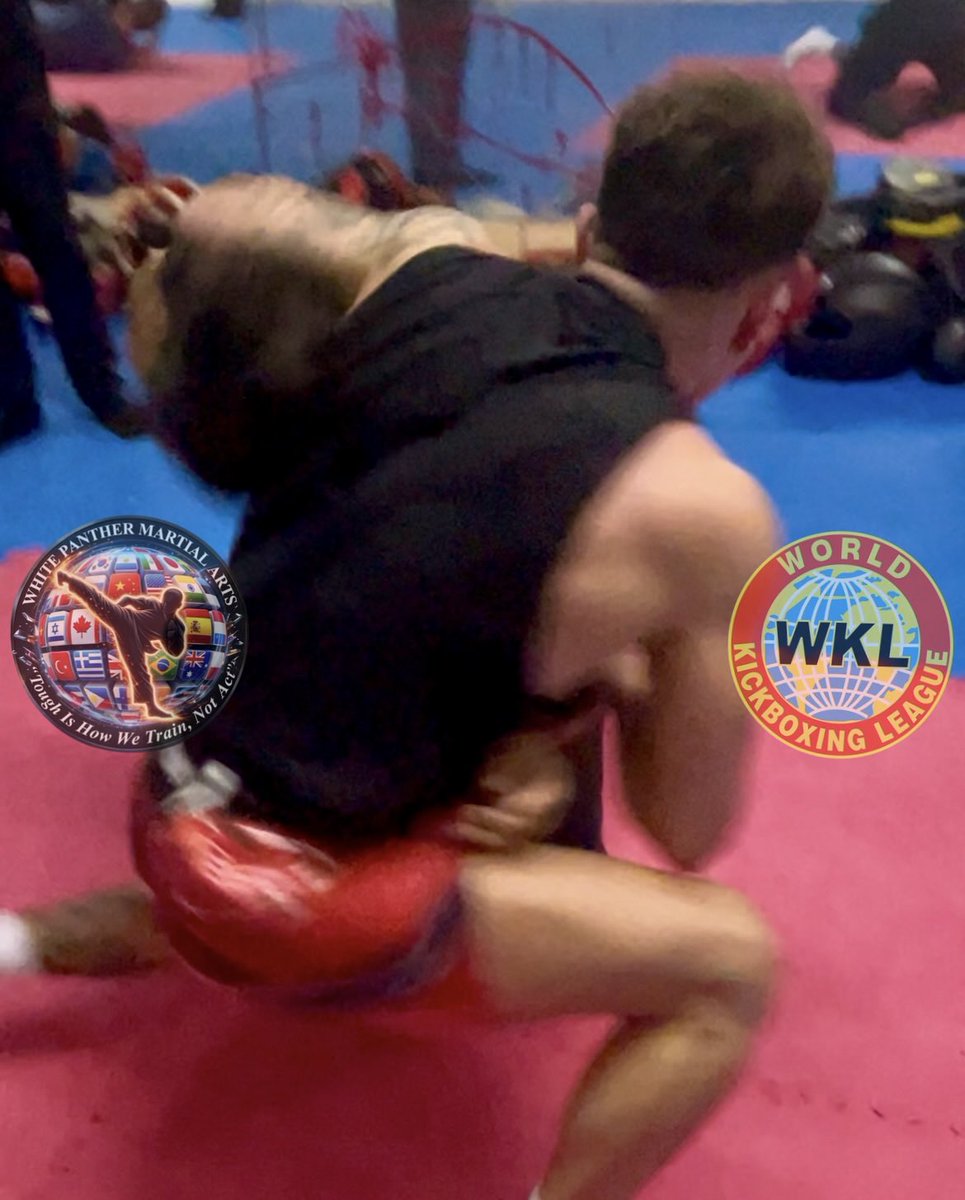 SteveOConnor1's tweet photo. Adult Muay Thai Kickboxing & Self Defence
#Kickboxing #steveoconnortralee #selfdefence #muaythaitralee #kalahsystem #godblesskalahsystem #tralee #dingle #killorglin #tarbert #glin #abbeyfeale #newcastlewest #reLlifeselfdefence https://t.co/qAg6NZrwr6