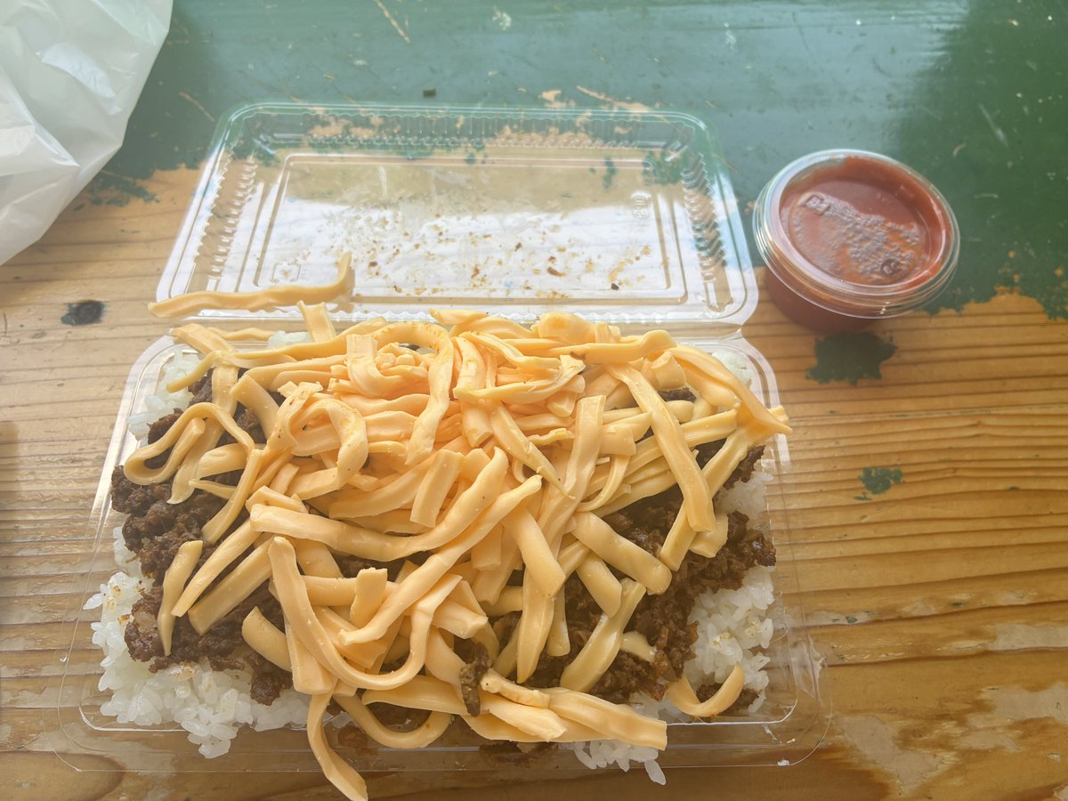 Harusame_Goast's tweet photo. 小橋さんがおすすめしてたキングタコスのタコライス食べてきた！量めっちゃあって美味しかった
胃袋がもうひとつあったらタコスも食べたかった🌮 https://t.co/qlA1EN1Wgv