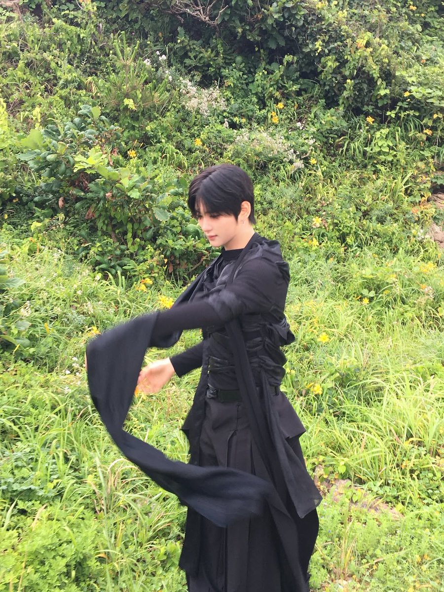 CRAVITY_Brasil's tweet photo. @CRAVITY_twt @CRAVITYstarship [IG] 260922 https://t.co/BVXdtHkkQD [3/4]

#CRAVITY #크래비티 #WOOBIN #sonorous #LOUDER @CRAVITY_twt @CRAVITYstarship https://t.co/ysA7wj1MTL