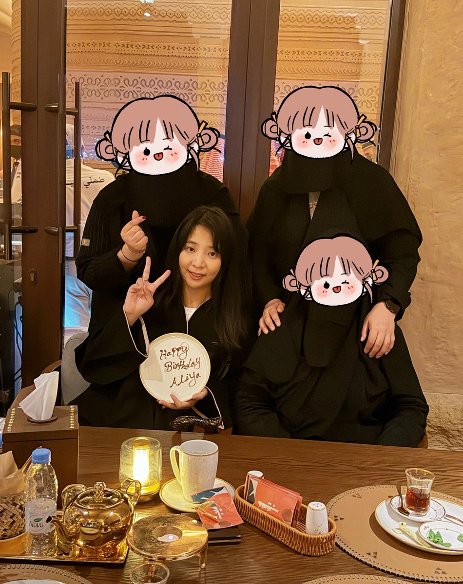 yaqi2030's tweet photo. بمناسبة اليوم الوطني السادس والتسعين للمملكة العربية السعودية، وإذ أستعيد بكل حب واعتزاز السنوات التي قضيتها في المملكة العربية السعودية، أتذكر أجمل اللحظات وأحلى الذكريات. وأتقدم بصدق الشكر وعميق الامتنان إلى شعب المملكة الطيب وإلى أصدقائي الأعزاء على دعمهم ومساعدتهم، وعلى كل ما أبدوه لي من لطف وكرم وحسن ضيافة. كانت تلك السنوات تجربة غالية في قلبي، وستبقى من أسعد فترات حياتي. وفي هذه المناسبة السعيدة، أرفع أسمى آيات التهاني وأحر التمنيات بمناسبة اليوم الوطني السادس والتسعين، وأدعو الله أن يحفظ للمملكة أمنها واستقرارها وازدهارها، وأن يمنح السعادة لجميع شعبها وأصدقائها، وأن يمنح الجميع الخير والفرح والعافية. وأثق بأنني سأبذل في المستقبل المزيد من جهودي وأقدم المزيد من إسهاماتي في التبادل الثقافي والتفاهم المتبادل بين الصين والمملكة العربية السعودية. وهذا يتطلب أيضًا مساعدة الجميع. لتدُم الصداقة بين الصين والمملكة العربية السعودية أبد الآبدين!
#اليوم_الوطني_السعودي_٩٦ 
#المملكة_العربية_السعودية