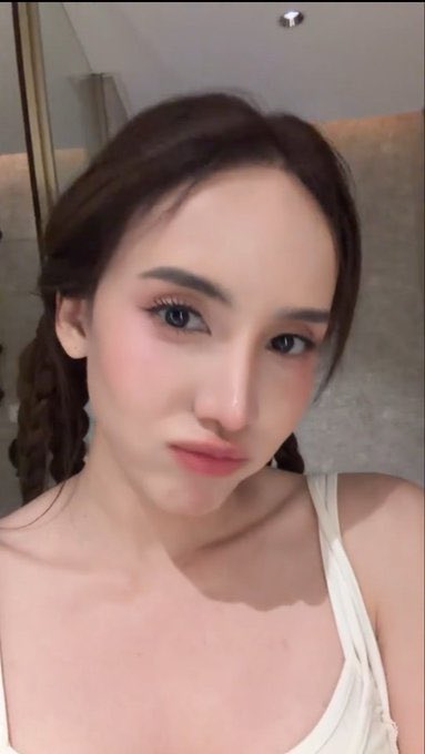 Nadia_behrmeow's tweet photo. คิดถึงพี่มิจางเมื่อวานหายไปทั้งวันเยยเมื่อไหร่น้องลูกเชลจะกลับไทยน้าประเทศไทยอยากมีพี่ฝรั่งแย้ว😥😢อยากเติมเบอร์เหมียว🥹
#มิเชลเบอร์แมนน์ #michellebehrmann
@Michellebehrm https://t.co/YXWdVwQr8N