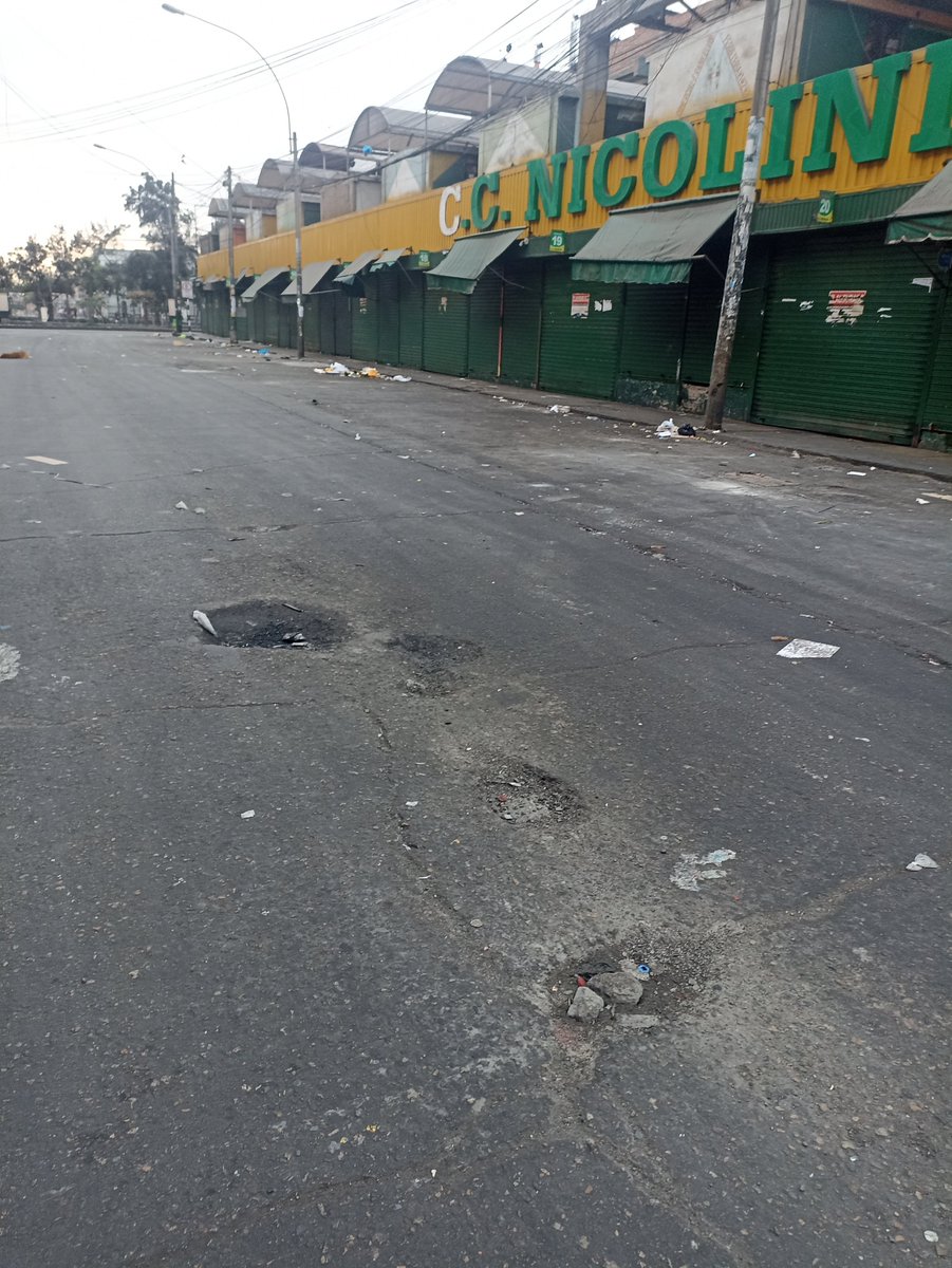 LuisDxAY's tweet photo. @jesusverdeL @JNE_Peru La gente de cercado de Lima tiene que ser muy idiota si vota por López Aliaga https://t.co/symd1bxwio