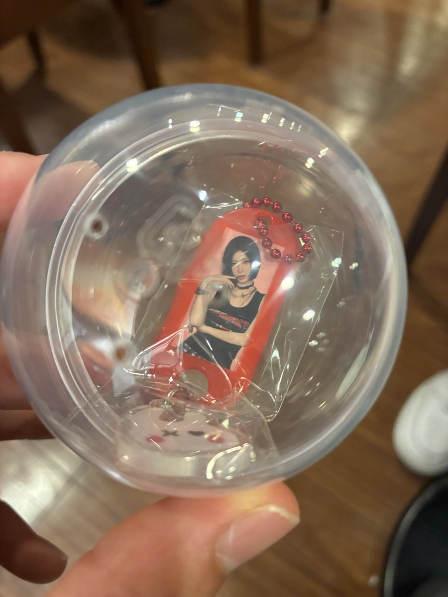 s0q8m's tweet photo. ベイビーモンスター交換
ネームタグキーホルダー

求　チキータ
譲　アサ

京セラでの交換になります
よろしくお願いします🙇

#babymomster交換 https://t.co/bvBHwvviz2