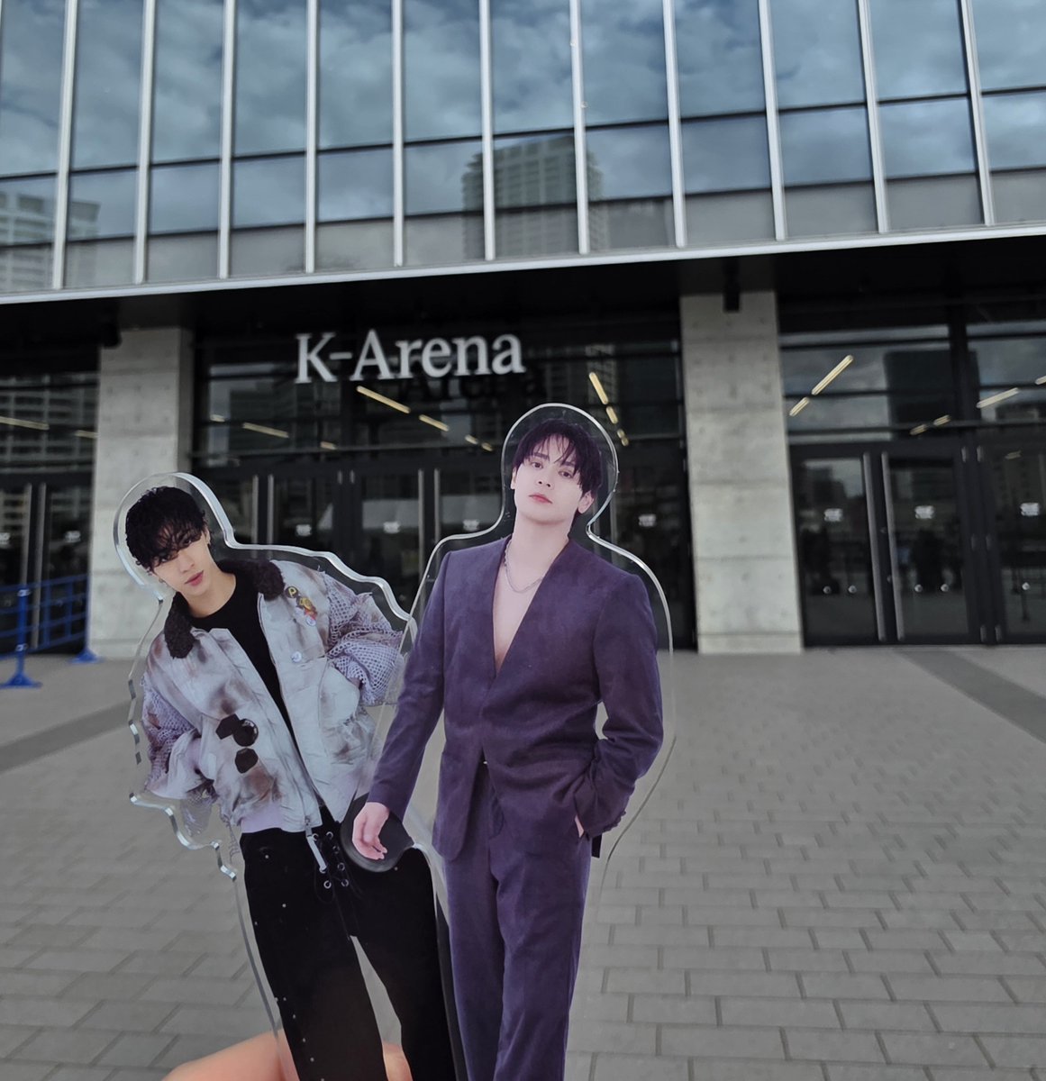 mk__knt527's tweet photo. ハイローライブは親子で参戦！！
推したち拝めて幸せやった～🥰
もう目が足りないくらいww
みんなかっこよすぎて大発狂😭💕💕
声枯れるぐらいの盛り上がった
めーっちゃ幸せな時間を過ごせた🥹💖 https://t.co/VknEdYt1ww