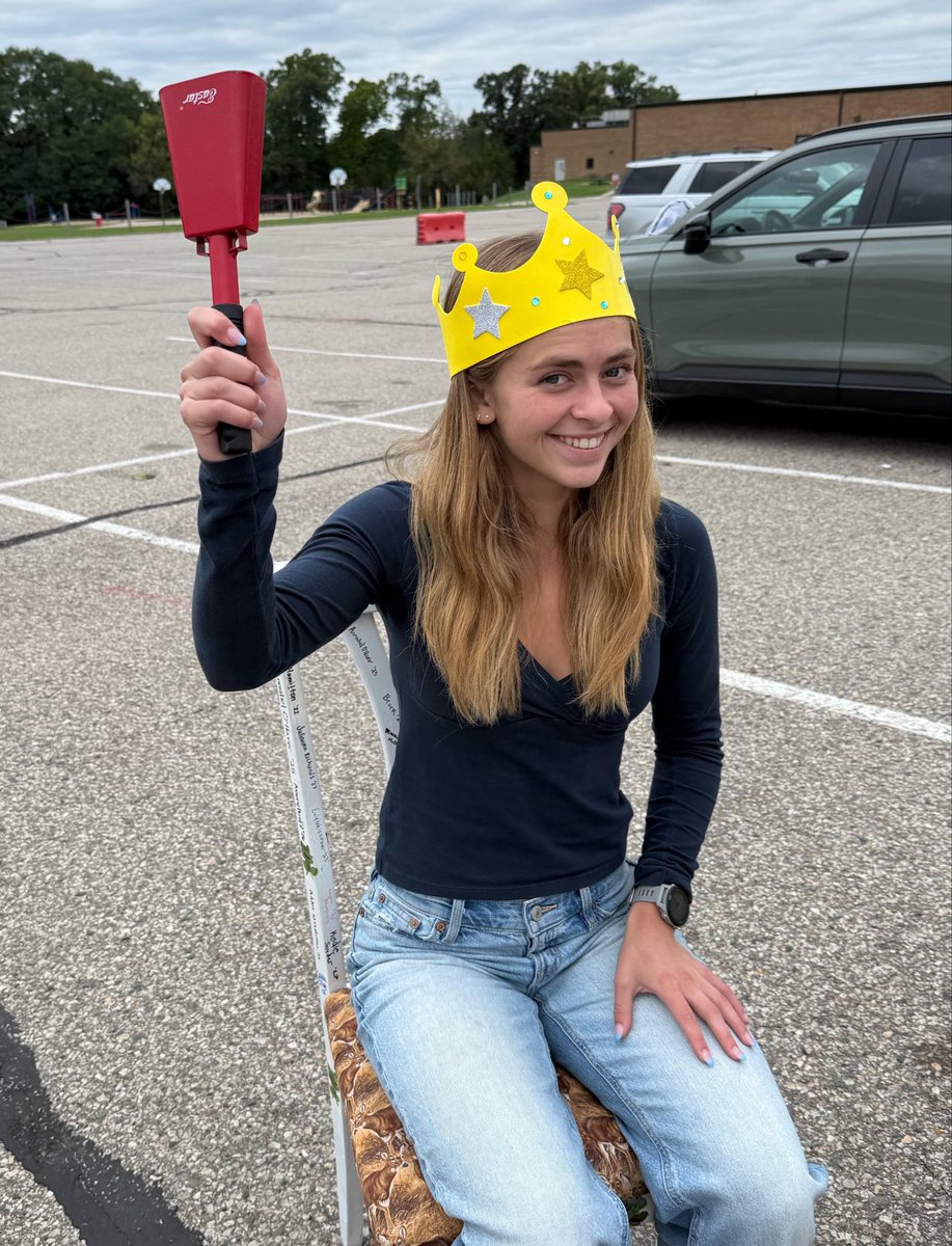 DreadStrong's tweet photo. “Queen of the Course” Kodie Snyder moved up to #4 on the all-time Dexter Girls Cross Country list, running 18:47 and placing 3rd in Division 1 at the Holly Invitational! Congrats, Kodie! 🏃‍♀️ https://t.co/jEoynpc8HK