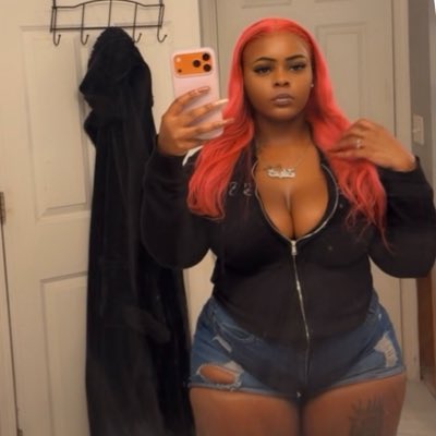 big_leyah's tweet photo. #NewProfilePic https://t.co/iKSmBalsiS