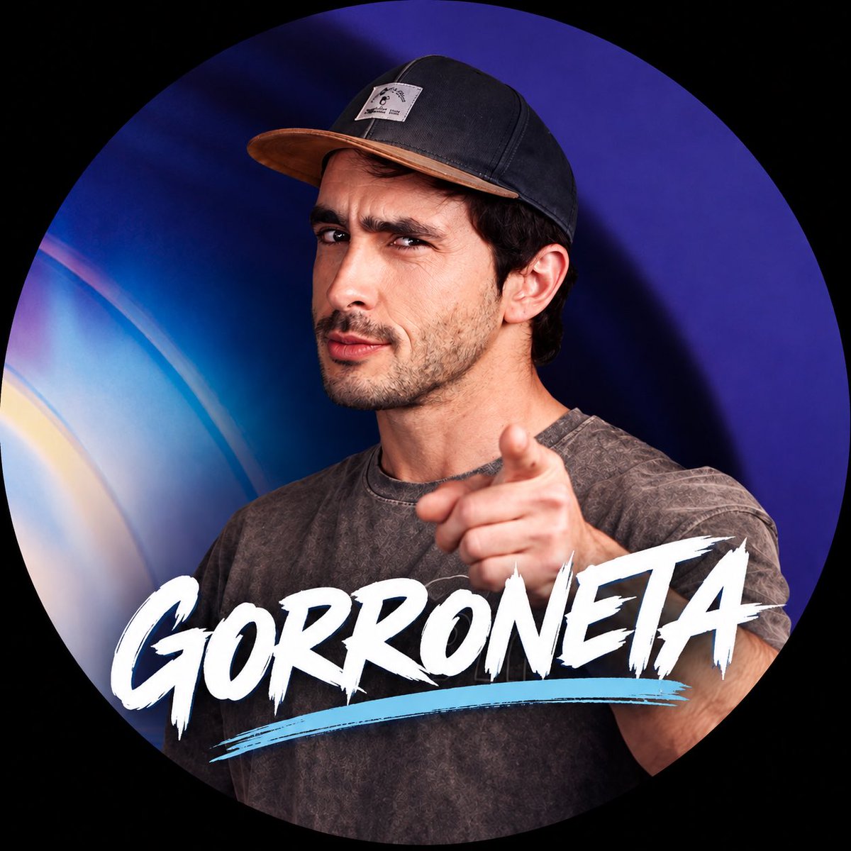 Gorroneta's tweet photo. 🚍💨 ARRANCÓ LA GORRONETA

Este bondi tiene un solo destino: bancar a Fabricio hasta el final.

Si vos también sos team Fabricio, subite que arrancamos. 🧢👁️🇺🇾

¿QUIÉN SE SUBE?

#GranHermanoUY #GHUY #Gorroneta https://t.co/KsFR2NIE07