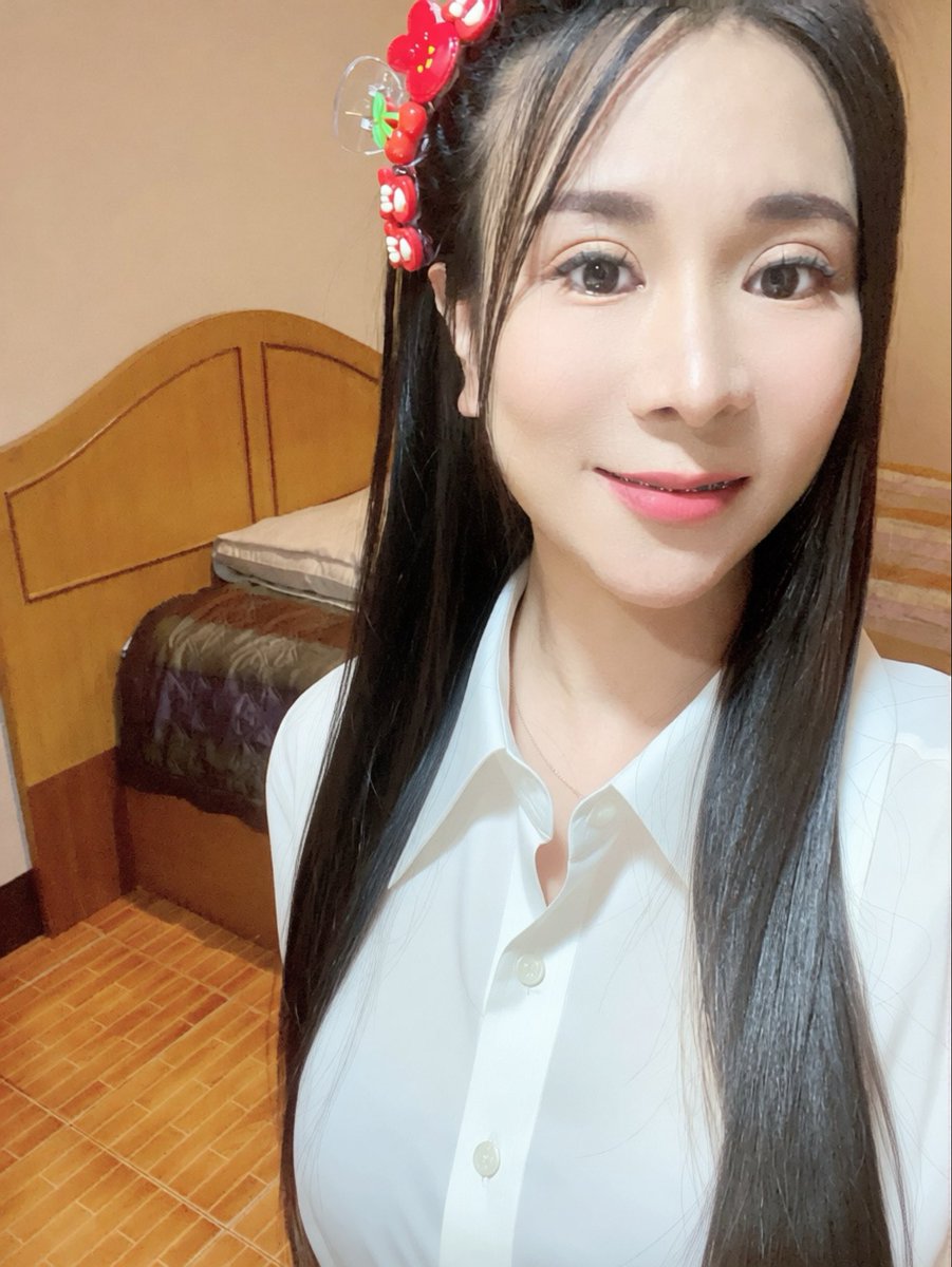 peojhy's tweet photo. ผิวดูดีขึ้นแบบไม่จำเป็นต้องแต่งเต็ม
ตัวเดียวได้ทั้งรองพื้นและแป้ง ˚⋆💗𓏼
ช่วยบำรุงพร้อมปกป้องจากแสงแดด
ทำให้หน้าไม่มัน ไม่ไหลเยิ้มระหว่างวัน
🌸꙳. เนื้อเกลี่ยง่ายและไม่เหนอะหน้า 
  ☘️☘️ #ลำปาง  #นวดลำปาง  ☘️☘️ https://t.co/Qb8XXO6EDX