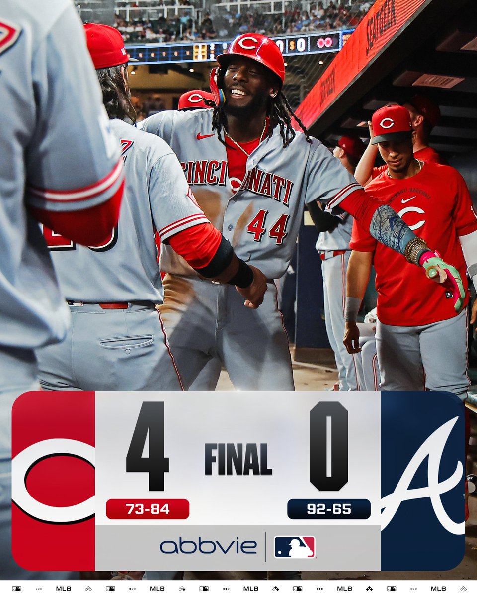 Elly De La Cruz moves within 1 HR and 1 SB of his first 30/30 season! 

(MLB x @​AbbVie) 
 [📷](https://pbs.twimg.com/media/HS3cqymXAAAo7lT.jpg) https://pbs.twi