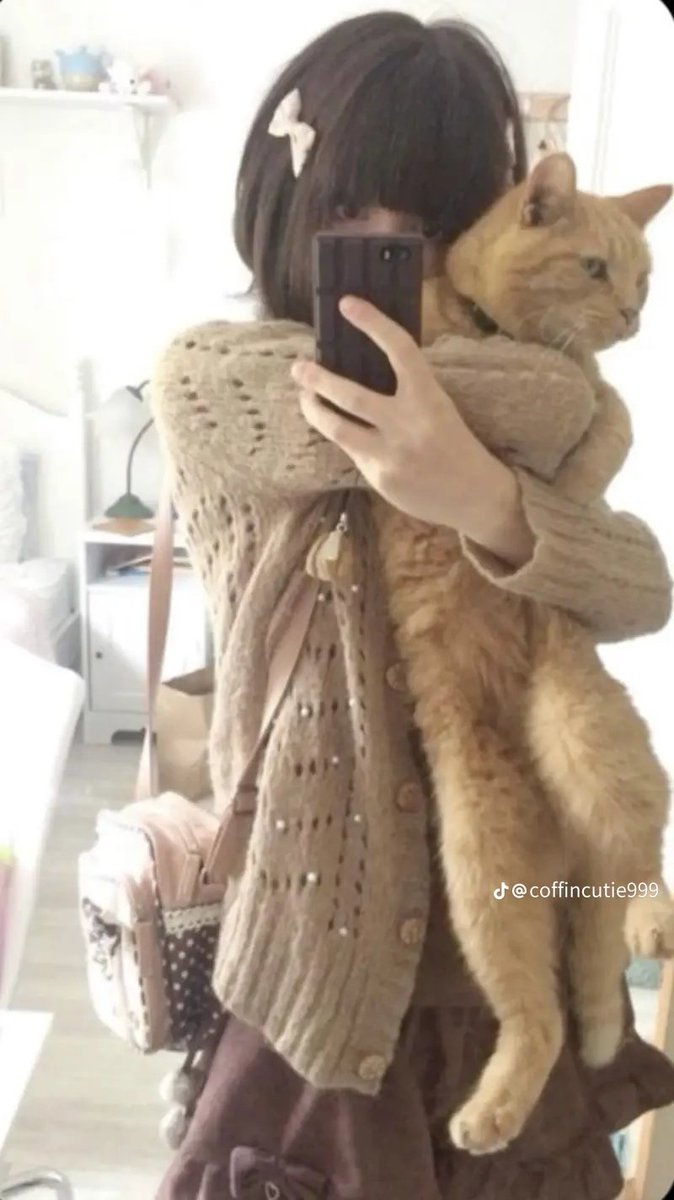 7kll77's tweet photo. she would like that so much :( https://t.co/2ADQy5RyPU