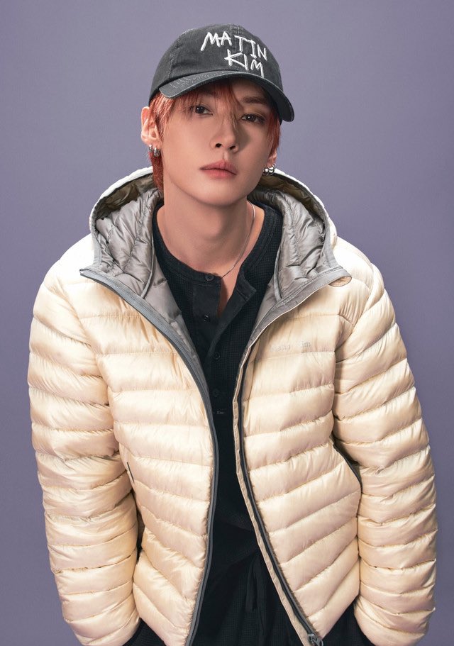 spearhyunnie2's tweet photo. LEEKNOW FOR MATIN KIM WINTER COLLECTION!

#LEEKNOWxMATINKIM https://t.co/su7VoWUtwK