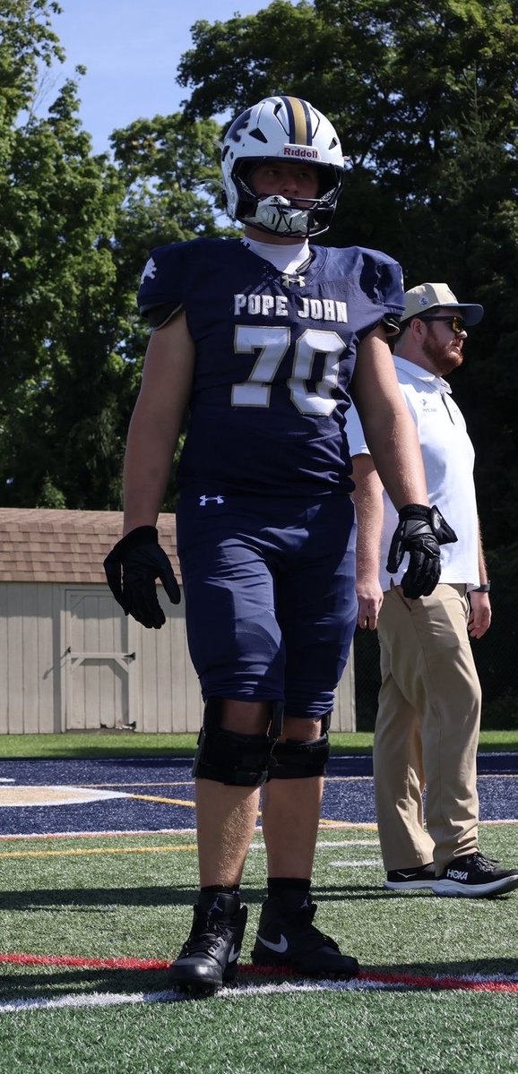 coleroddy79's tweet photo. Film through week 3
0 sacks let up 
Versatile lineman 2028
6,2 260
@PopeJohnLionsFB @CoachGaston_ 
#agtg https://t.co/uH3VCPC4JC