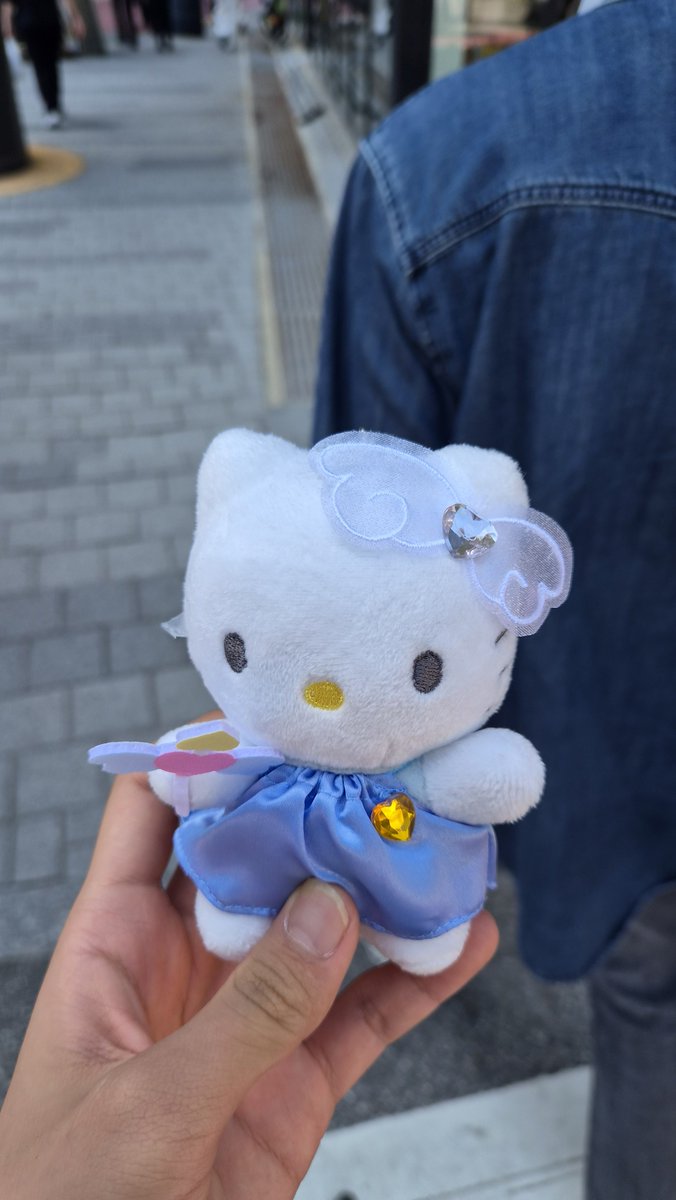cheon_aeng's tweet photo. 인형 뽑았는데 이쁘다
3000원에 바로 뽑아버리귀 https://t.co/Voor49aKAJ