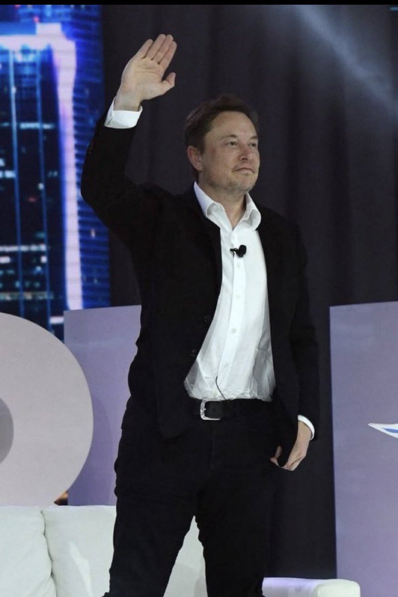 CEOXfc's tweet photo. What’s the most honest reason people hate Elon?

A. He’s actually changing things
B. Jealousy
C. He talks too much
D. They’re paid to https://t.co/lqK5gJfe7i