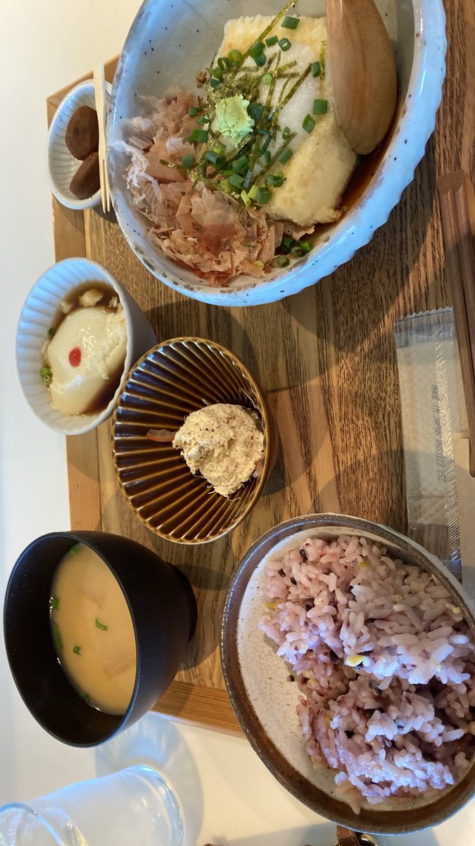 Luna2286's tweet photo. 揚げ出しランチ https://t.co/kdmSqp17pF