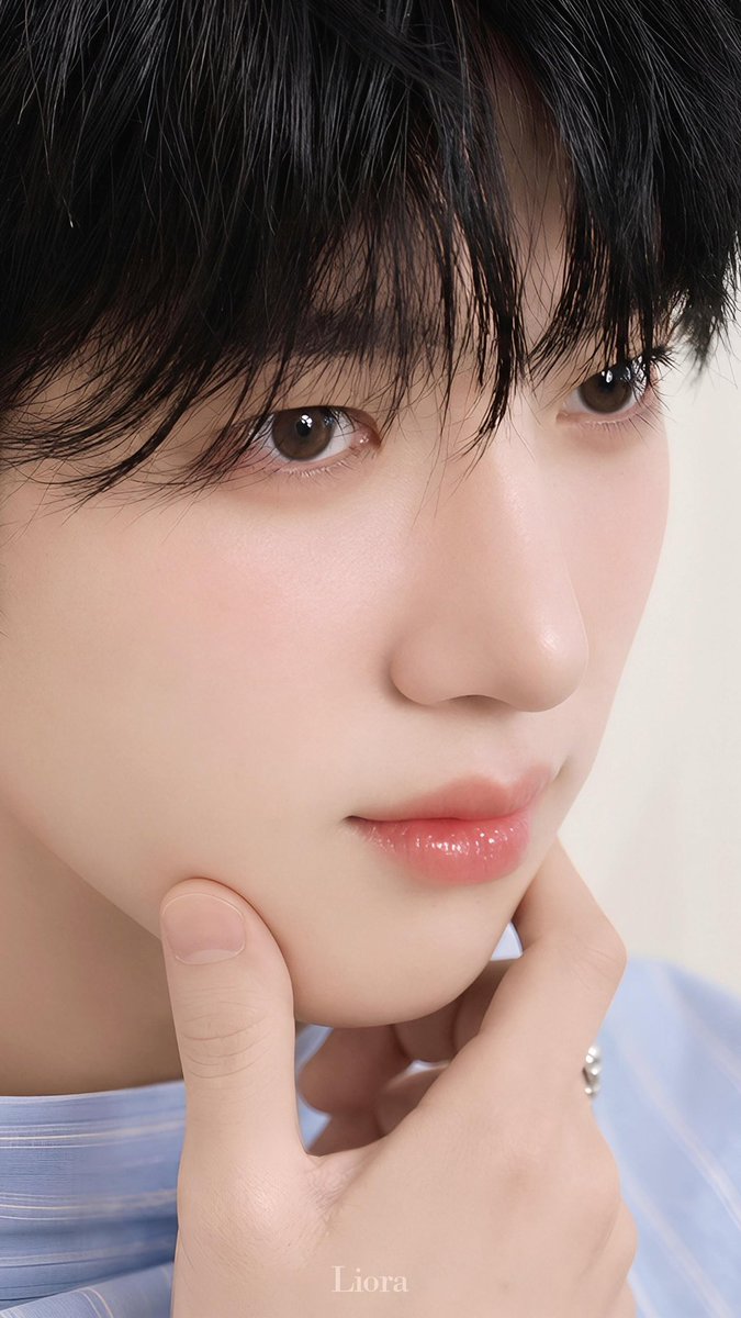 thatday05's tweet photo. His skin looks absolutely flawless, so smooth and naturally radiant ✨

#PARKSIWOOINMILAN
#PARKSIWOO
#박시우 https://t.co/H39NhDQLNM