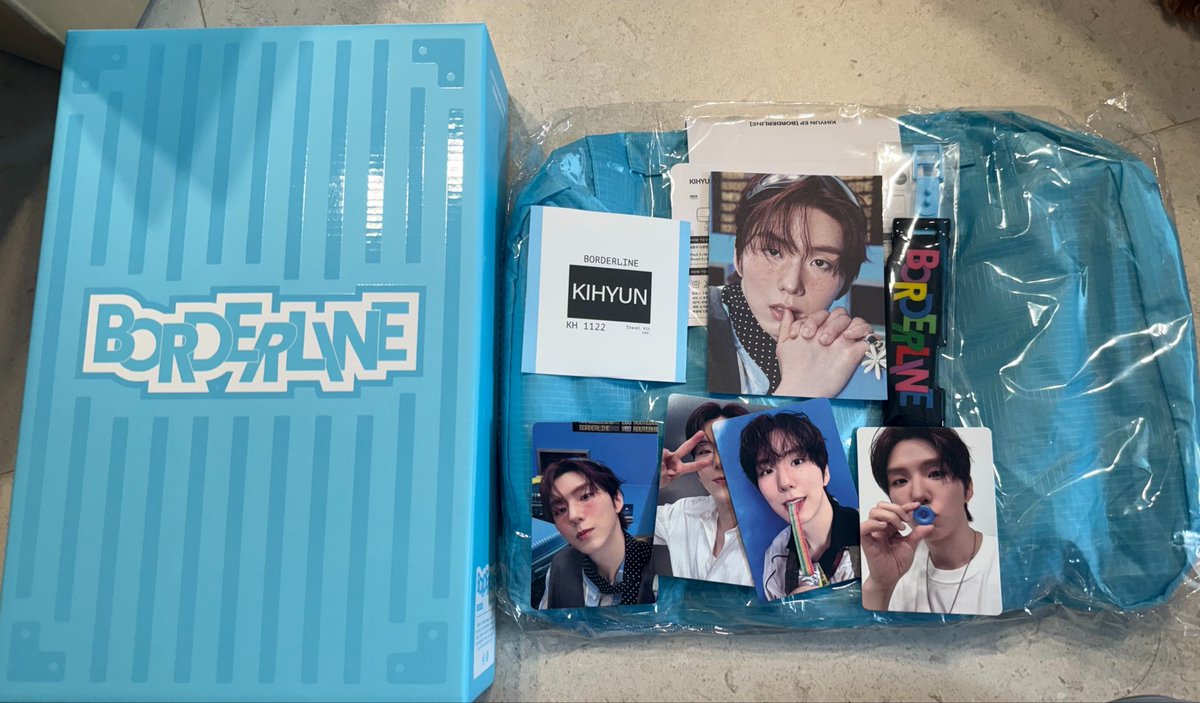 _05_14's tweet photo. 그니까 보더라인 굿즈앨범이 오늘 왔는데 더페이즈 굿즈앨범이 오늘 떳다고 ? https://t.co/4h4GUcjZej
