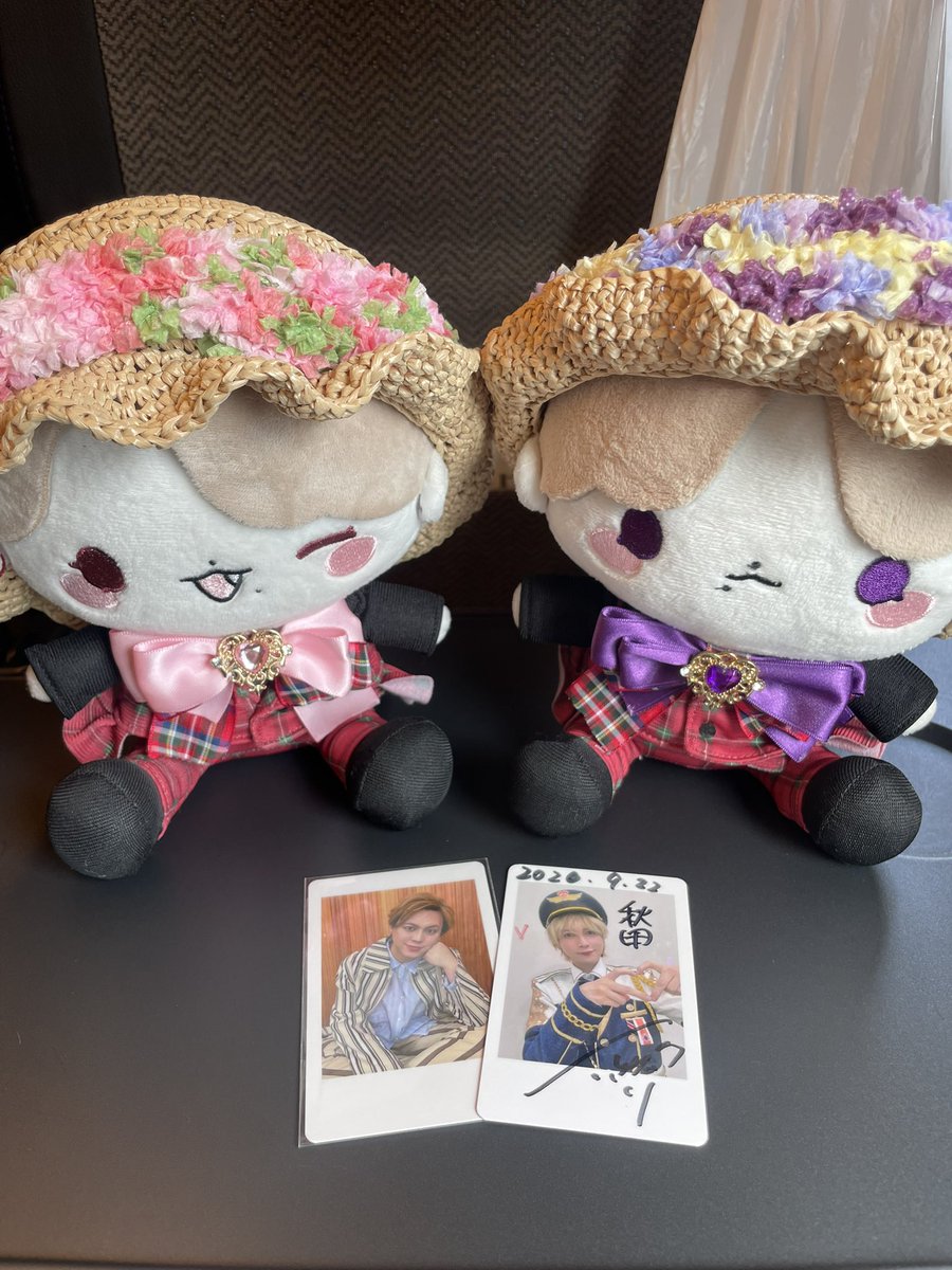 asche_m_a's tweet photo. 帰るよー！楽しかったねぇー！！！
実はいた、綿の命たち。

の「アキタイヌかわええ」
と「なまはげこわい」
ア「ええ子にしてたらなんもない」
ク「みんな悪い子ッ！」
ア「やめーや！！！」 https://t.co/95W13a5mWd