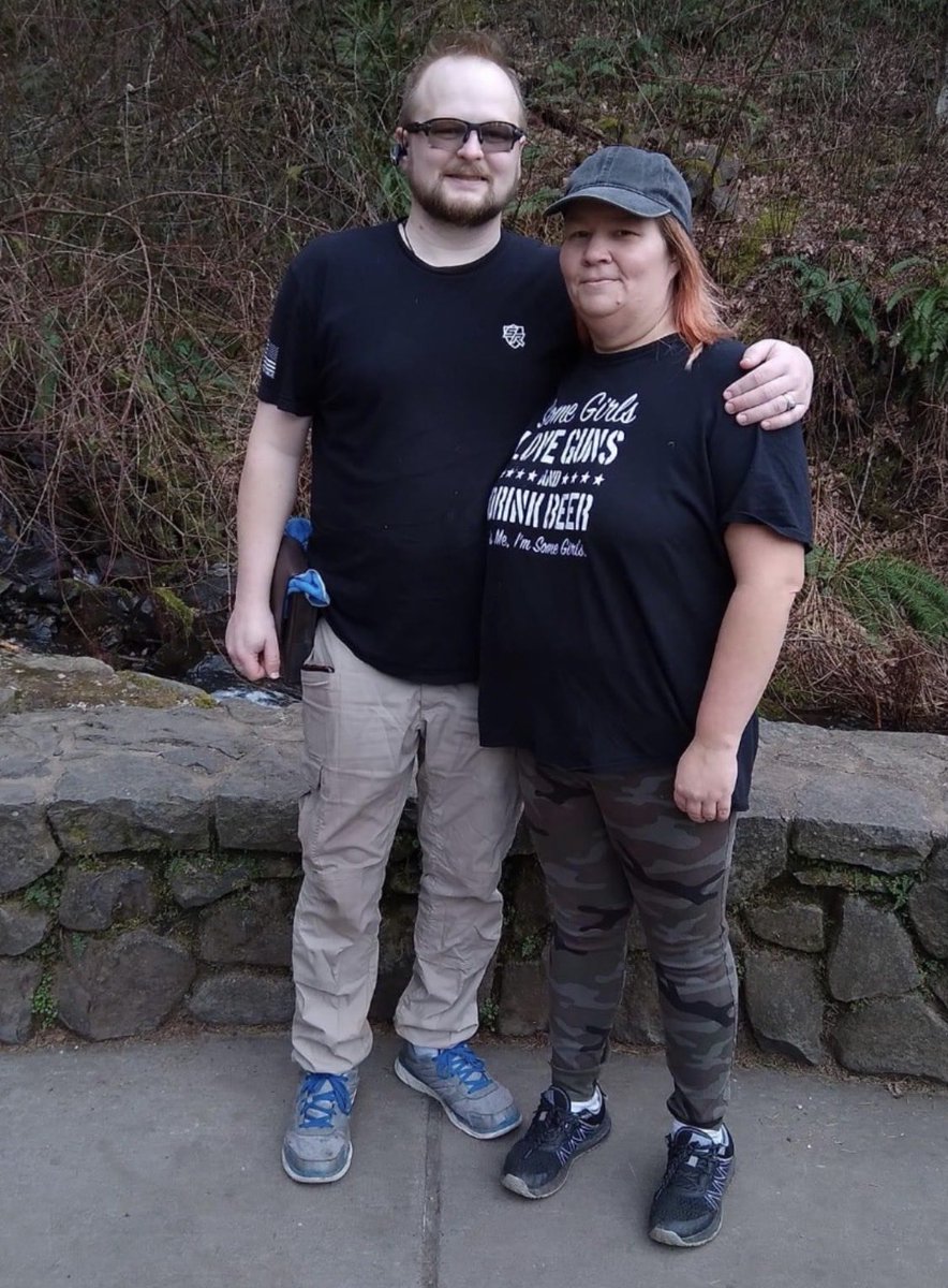 PDX_RNR's tweet photo. @HogwatcherUSA @RheinAmacher @ThePortlandAndy @datruthiscomin Kelly Gladen matches the body shape and she loves Tommy. She was there on Sunday too. https://t.co/GS4RQZBb4V
