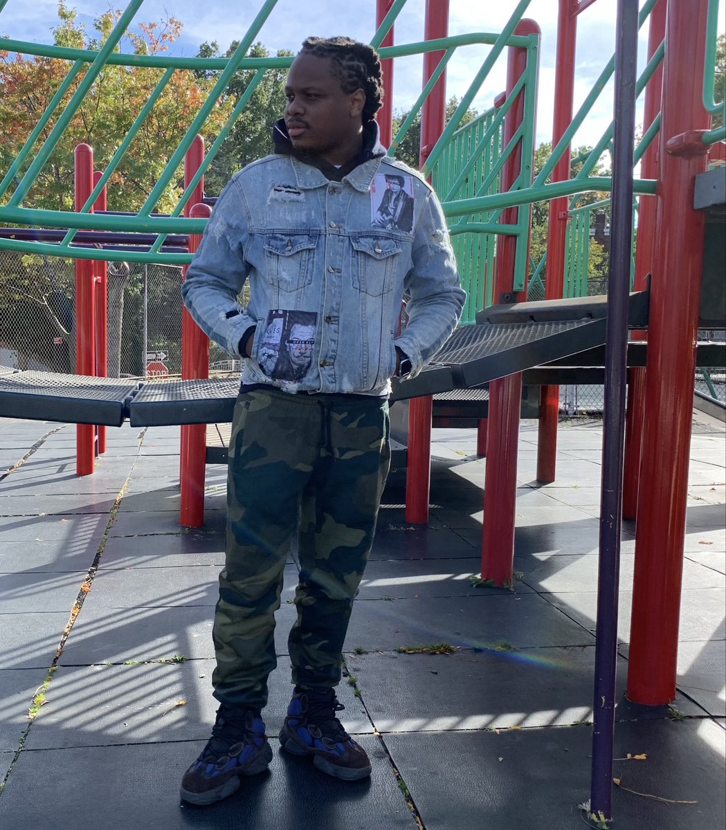 trolanjames4's tweet photo. I’ll even give you a Purple Heart and tell you where the circle start.. https://t.co/DcaIqN1fX1