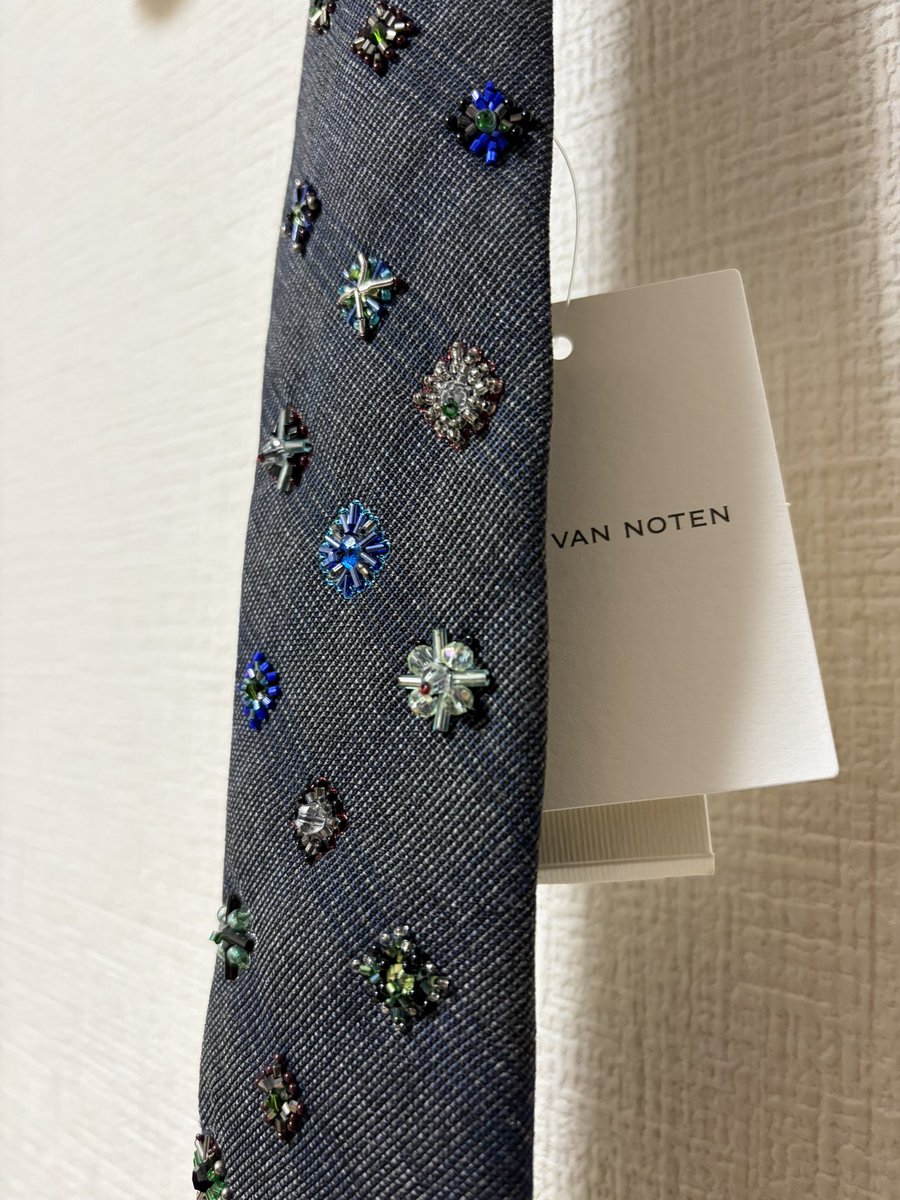 YoMoSu_he's tweet photo. しめるとき気をつかうわ
パンツもあるととても嬉しいが、値段がね

dries van noten https://t.co/RhbJBTJj2Z