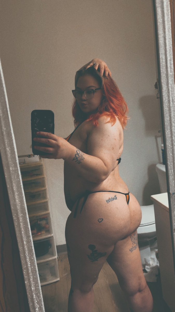 OhKayBubbles's tweet photo. CUM WATCH ME DO ANAL FOR THE FIRST TIME😈😝⤵️
https://t.co/Uce8TNtpLj

#onlyfans #anal #firstanal #discord #subscribe #discount #ass #head #thick #OF #follow #repost #sale #milf #nsfw #horny #like #squirt #bbc #fypシ゚viral https://t.co/pyHHjoOQBv