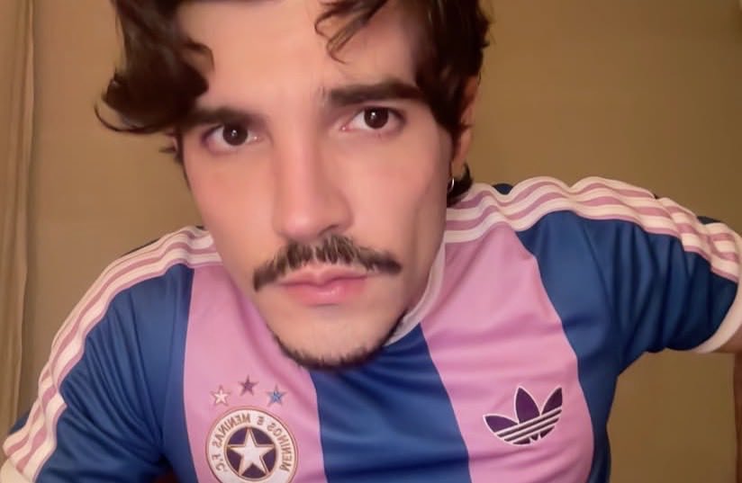 rigorzin_'s tweet photo. eu não estou nada bem não tenho um real pra comprar a camisa 😩 https://t.co/bvk21PFTZZ