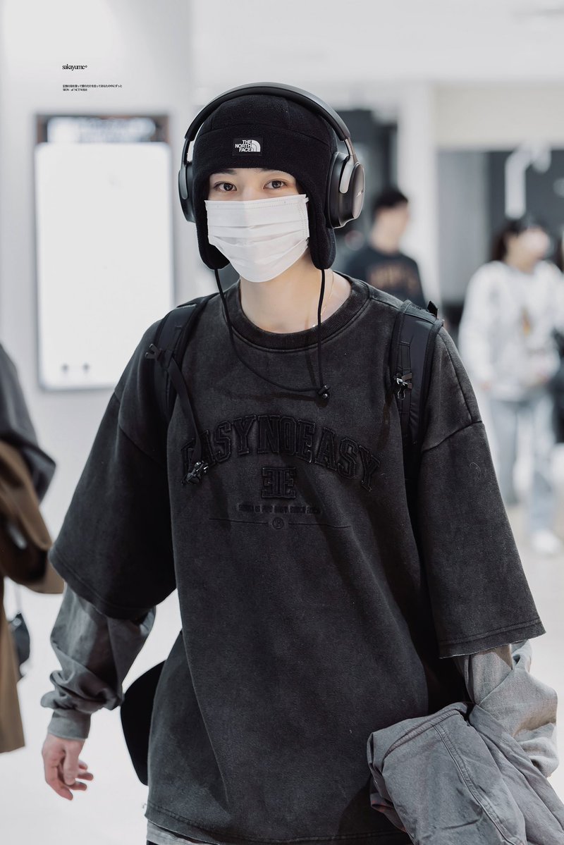 halmiku_'s tweet photo. 캐주얼 시온이도 좋은거 다들 아시는지요?🖤
개인적으로 너무 사랑하는 시온 사복 캐주얼룩 https://t.co/vA8yHcYxop