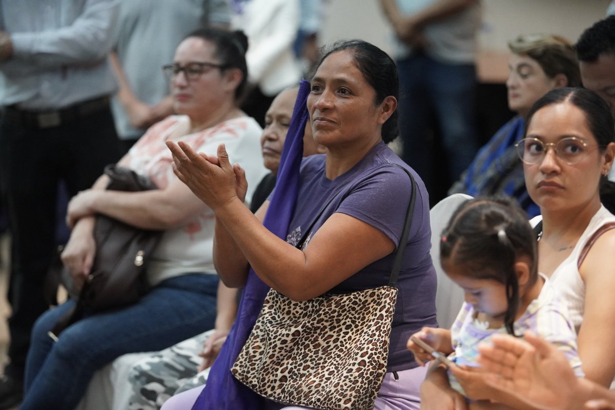 PartidoPAZ_'s tweet photo. Detrás de cada nuevo equipo hay mujeres y hombres con historias, ideas y un compromiso compartido: escuchar a sus comunidades, acompañar a las familias y trabajar por las causas que importan.
Gracias, Querétaro, por recibirnos y ser parte de esta jornada. https://t.co/u4xc9PLtiR