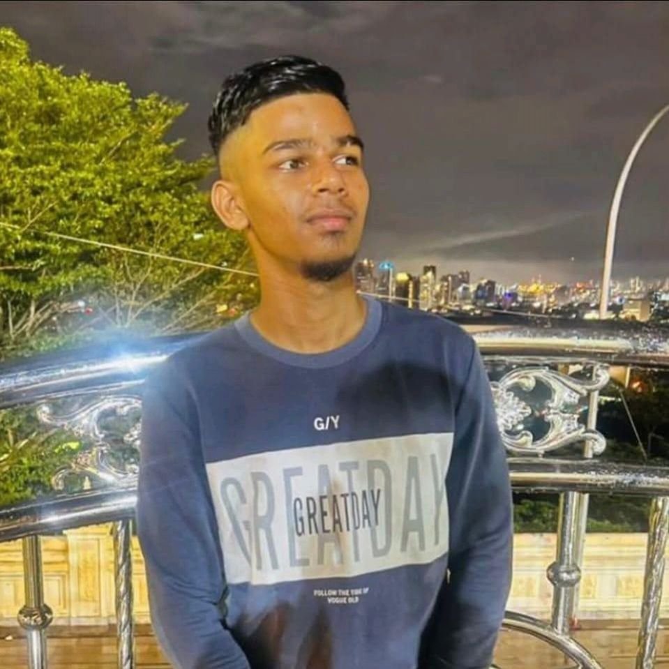 NeshxxNGesh's tweet photo. Hu want he leak dm https://t.co/kpUhNoFN28