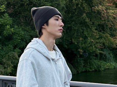 binsookiii's tweet photo. 아 진짜 나 이거 개좋아함 심지어 버석빈이기까지하면 내가 넙죽 감사합니다하며 야무지게 먹어주지 (마지막은 나) https://t.co/r48dK6J5z7
