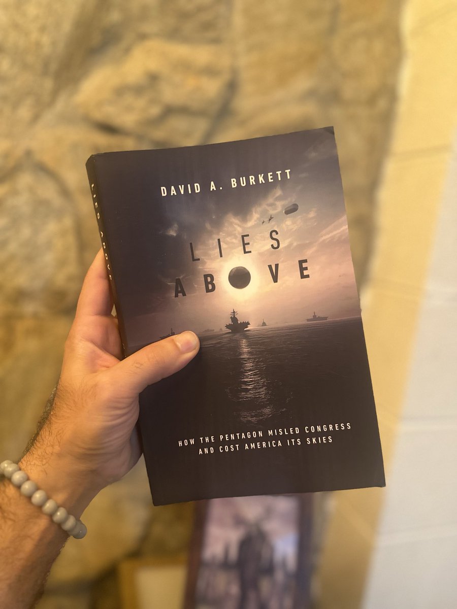 Cedar_Anthony's tweet photo. Just picked up my copy as well. Can confirm, this is a genius way to structure and write a book on UFO history & Disclosure in 2026!

It even included citations from @AskaPol_UAP interviews for important statements that are critical to shaping the current Disclosure picture, but are rarely discussed in other public-facing reporting on the topic (usually giving a very incomplete picture).

✅ Historical thru today ↔️
✅ QR codes
✅ Chapter highlights
✅ NHI/UAP hypotheses synopses (@MorphoTime)
✅ Quotes chapters featuring prominent figures (US, international, gov’t/military, corporate, academics, scientists)