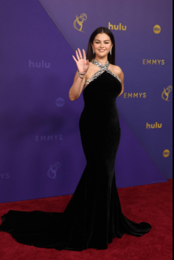 FunzaniDesign's tweet photo. 🚨 SELENA GOMEZ BABY NEWS? 👀❤️ Selena has spoken about her hopes for motherhood, but there is NO confirmed pregnancy announcement. Meanwhile, she and Benny Blanco are approaching their first wedding anniversary! 💍 #SelenaGomez #BennyBlanco #CelebrityNews https://t.co/O0u9OZtOFk
