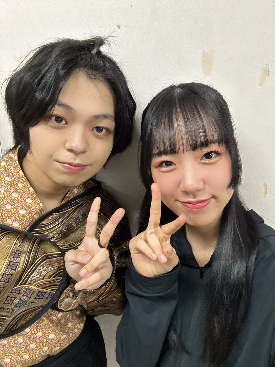 azukikato's tweet photo. #朧ミュ2026 #朧炎ノ刻
A班三尾さん、まちゃさん、ともみさん、こんどうたくまさんと📸 https://t.co/pxvkwXnCpw