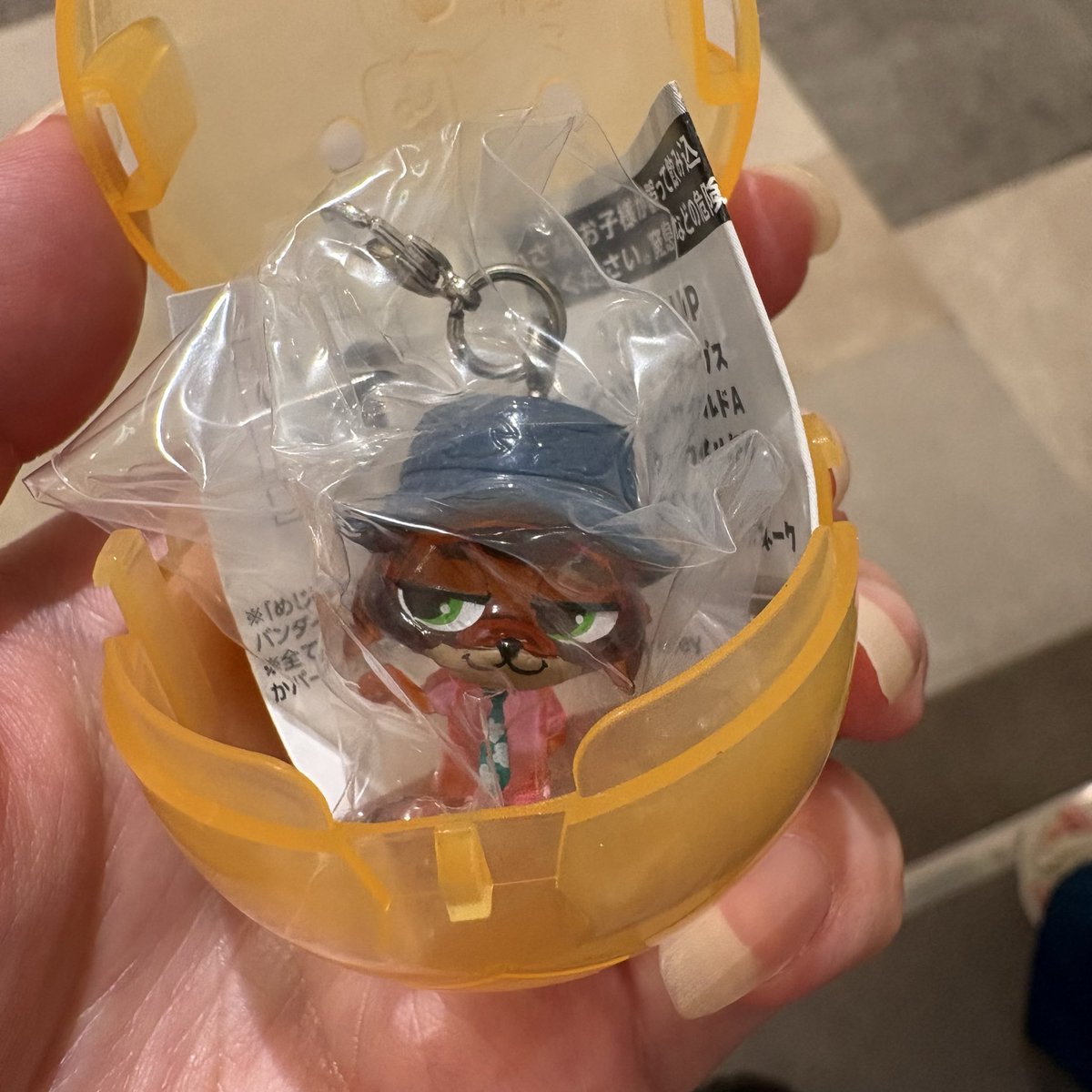 34s2belle's tweet photo. 【交換】ズートピア2めじるしアクセサリー

【譲】ニックA

【求】パウバート、ゲイリー

現在池袋におります。現地交換を優先させていただきます。お気軽にお声がけください。 https://t.co/f0xLDCuQMl