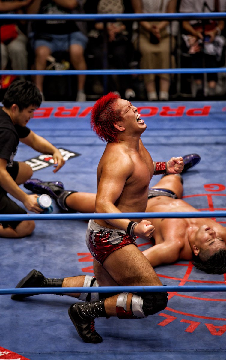 YUKO_AJPW_FAN's tweet photo. 優勝おめでとうございます
素晴らしい激闘でした
#本田竜輝
#ajpw https://t.co/GVBmOOkpM6